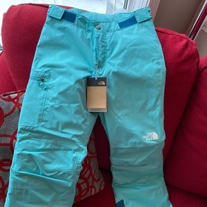NWT North Face Snowpants for youth